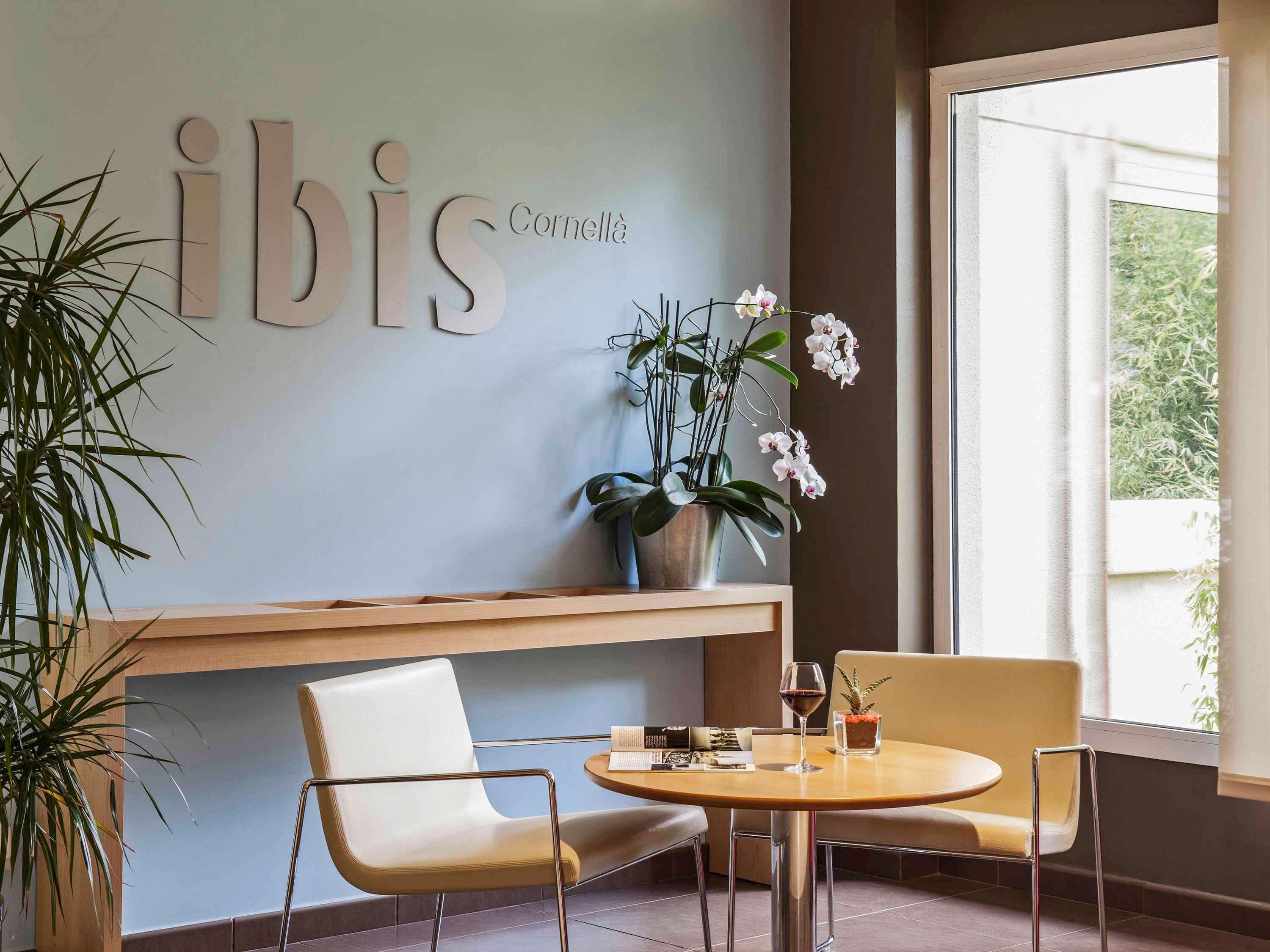 Hotel Ibis Cornella Cornellà de Llobregat Exteriér fotografie